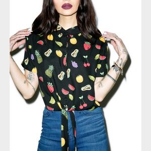 🌼Valfré fruit crop top!