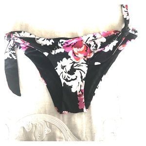 NWOT bathing suit bottom Victoria secret