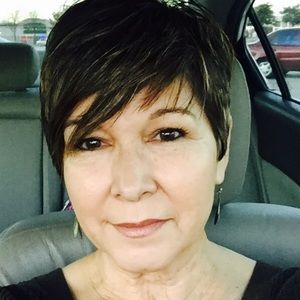 Meet your Posher, Marylou