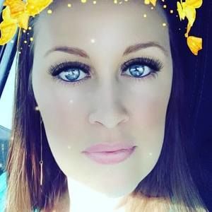 Meet your Posher, Antonia