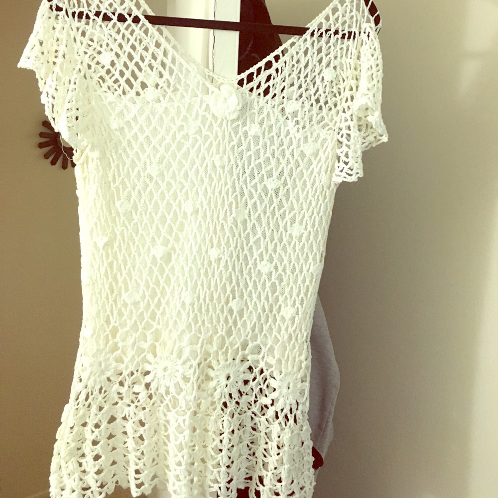 WHITE KNITTED COVER UP
