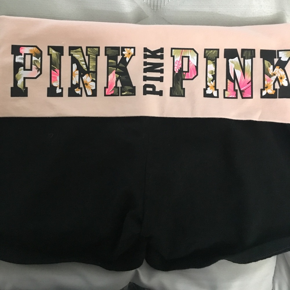 NEVER WORN VS YOGA SHORTS