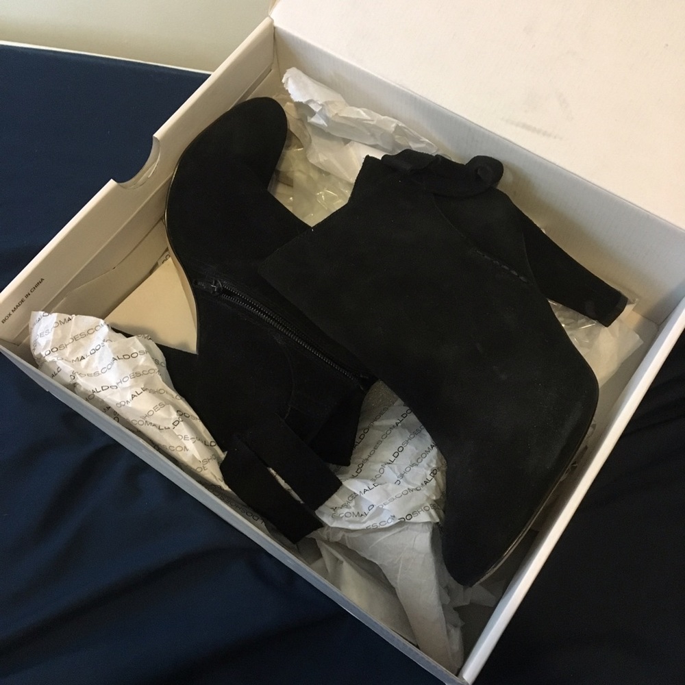 Aldo Huffington black suede booties