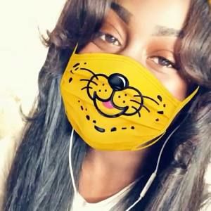 Meet your Posher, Paris