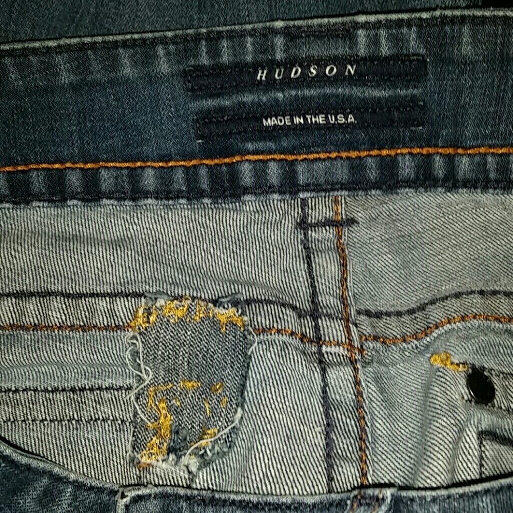 Hudson Petite Signature Bout Cut Jeans - Picture 8 of 8