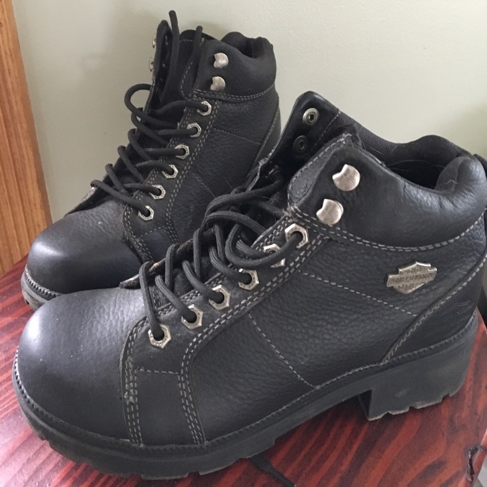 Women's Harley Davidson boots