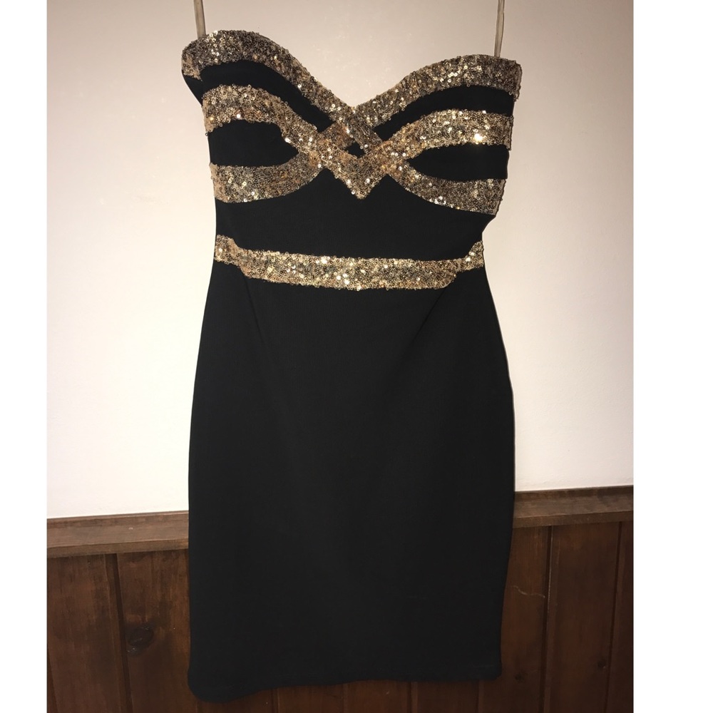 Strapless Black and Gold dress
