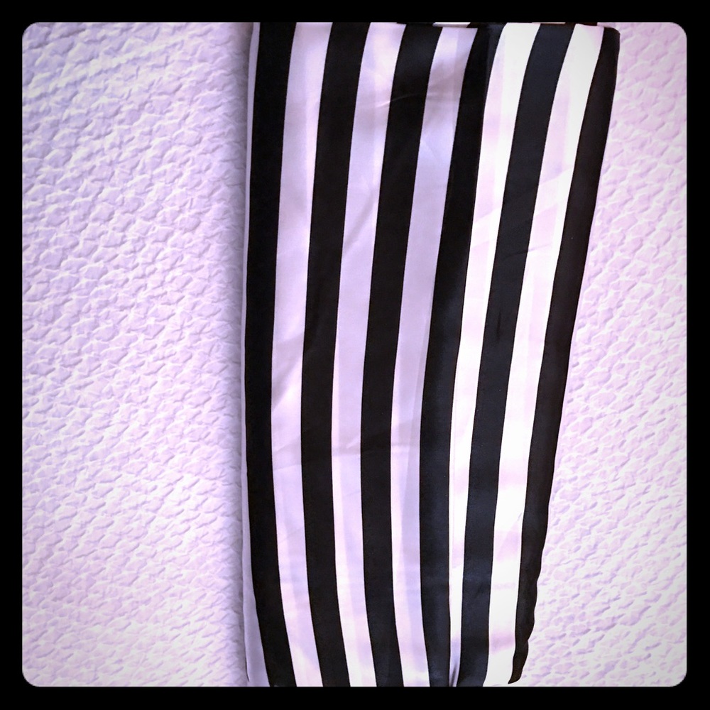 Black and white stripe material