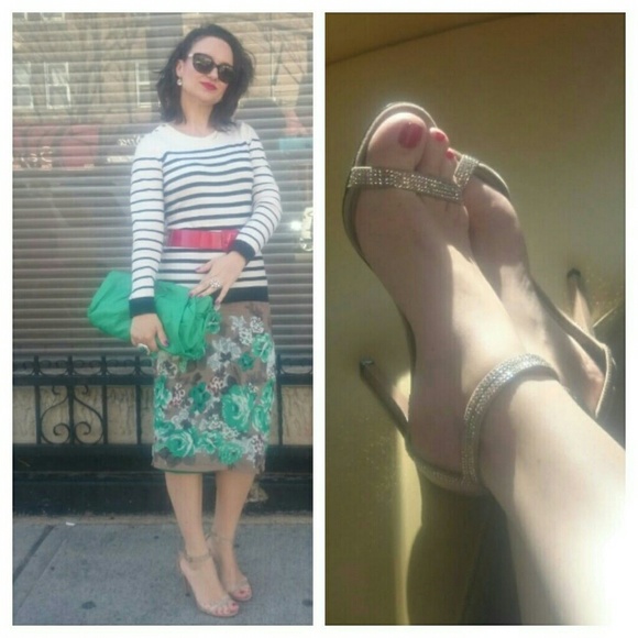 SOLD!!!🎊HP🎊1.18.18🎊Embellished leather heels👠 - Picture 4 of 8