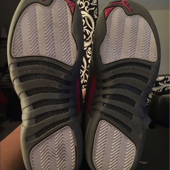 Air Jordan 12 Retro GG 6.5 youth