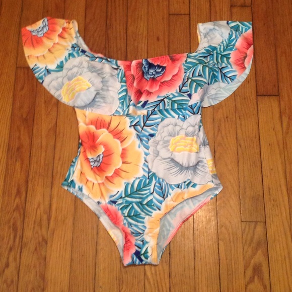 🌺FLORAL OFF THE SHOULDER ONE PIECE🌺 - Picture 2 of 4