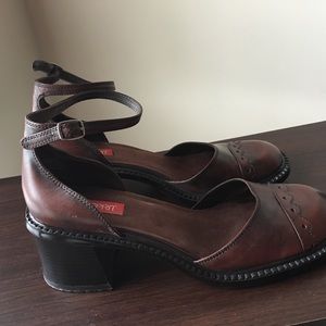 Vintage leather shoe