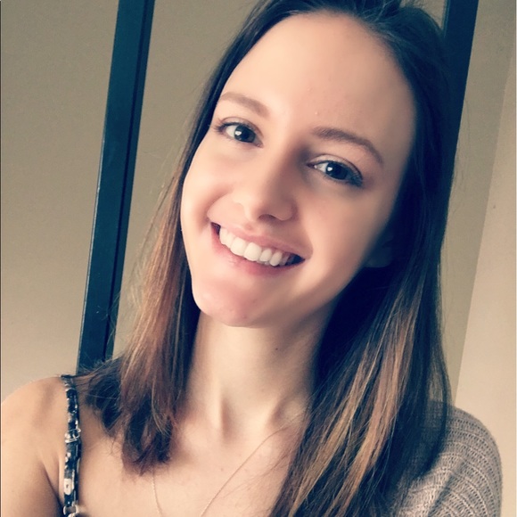 Meet your Posher, Rachel - Picture 1 of 1
