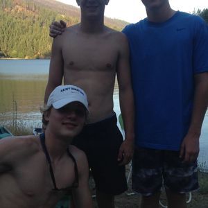 Meet your Posher, Ellis