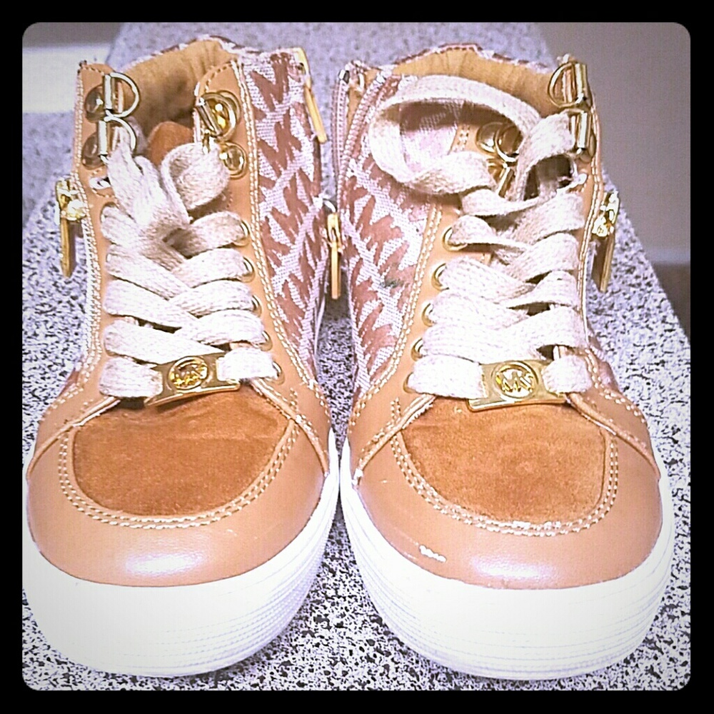 Micheal kors little girl shoe
