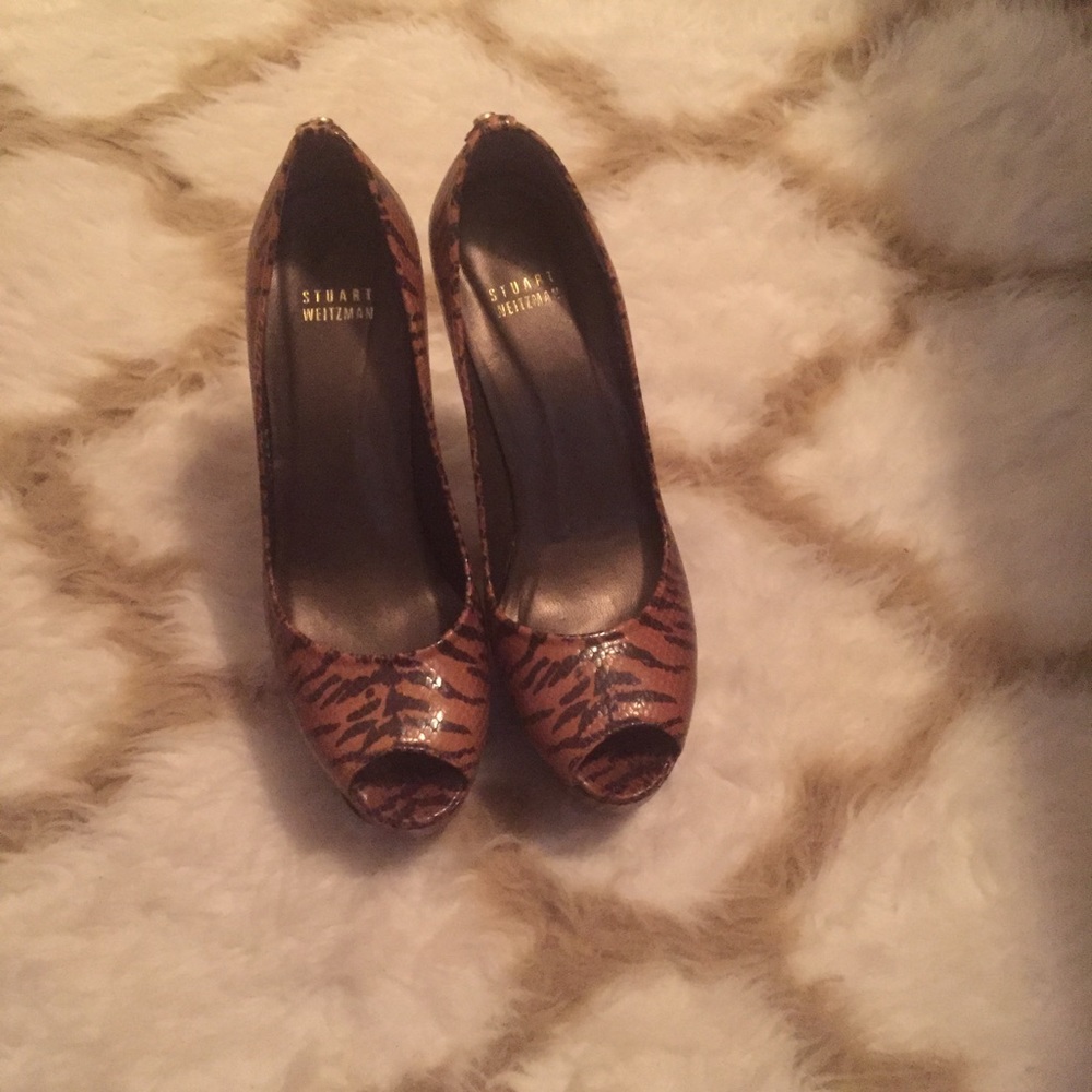 Stuart Weitman Platform Peep-toe Pumps