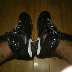 Jordan retro 6 black cat