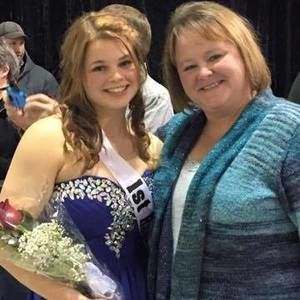 Meet your Posher, Annette