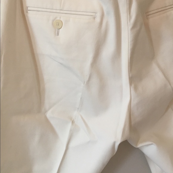 Joseph Cropped white trousers. Fitted. Size 4 - Picture 7 of 8