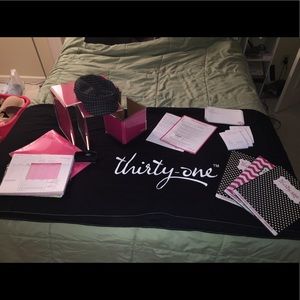 Thirty-One Consultant Supplies ( barely used)
