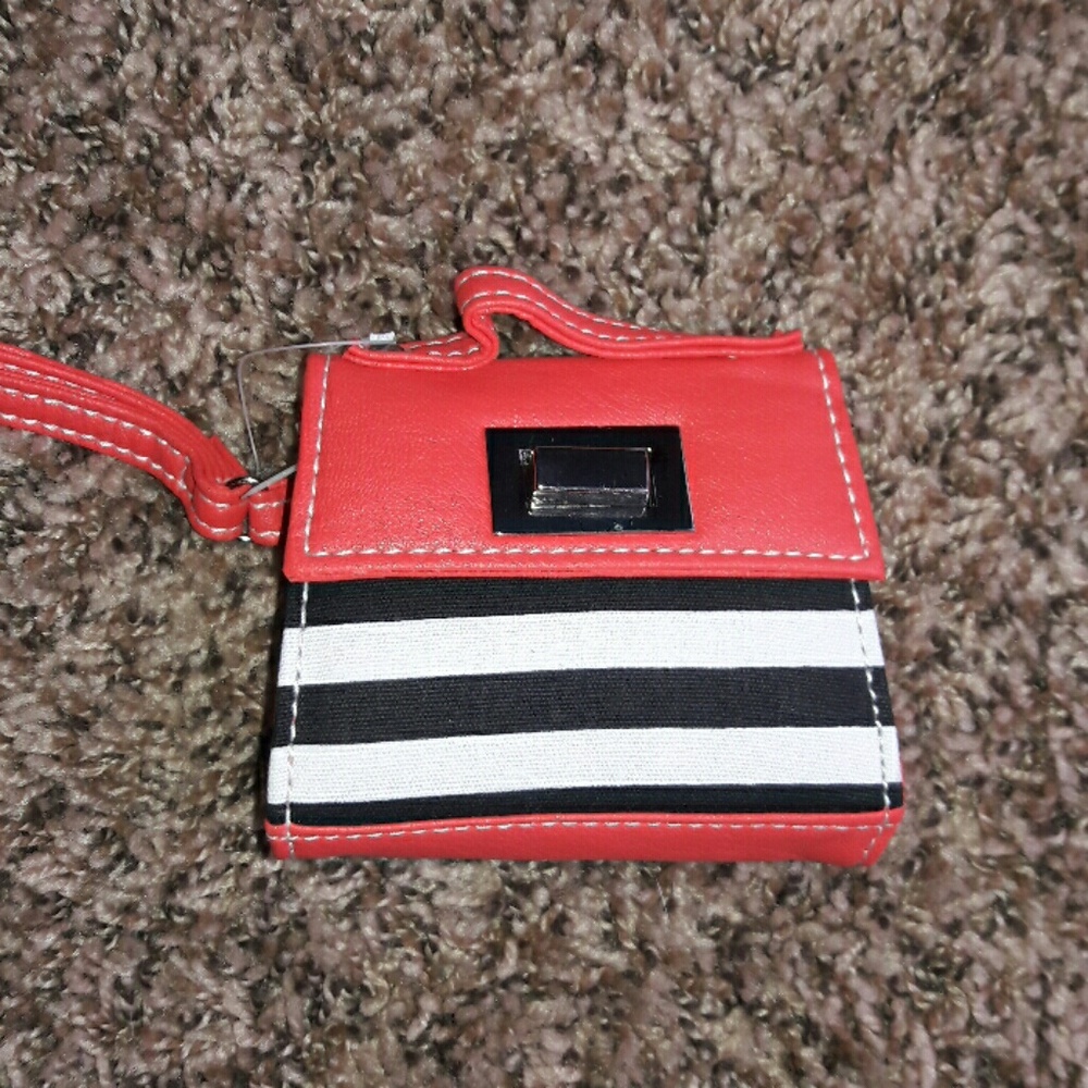 Claires mini nautical striped pin up wristlet