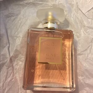 Coco mademoiselle Chanel