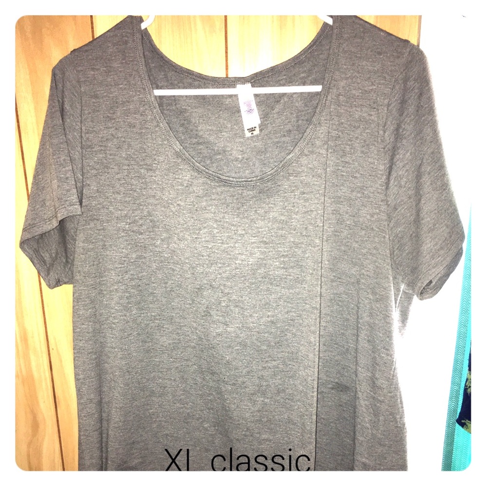 LuLaRoe classic tee