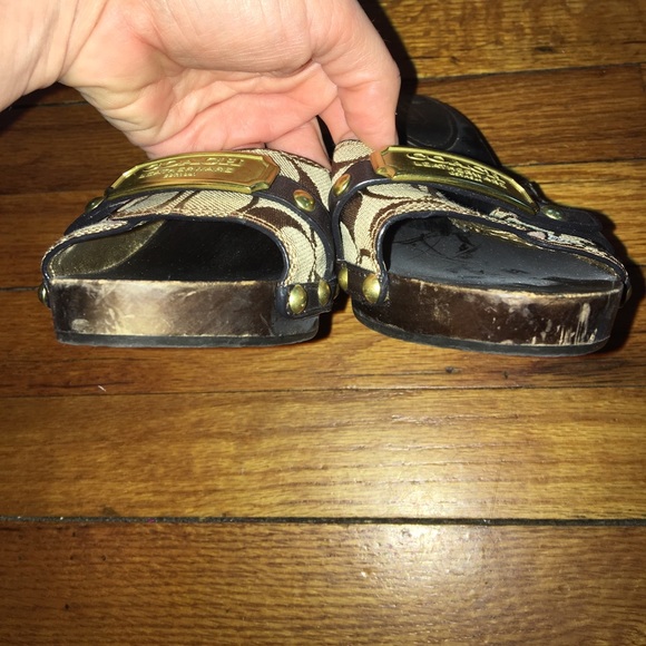 COACH sandals w/ small heel size 7 brown & gold - Picture 5 of 5