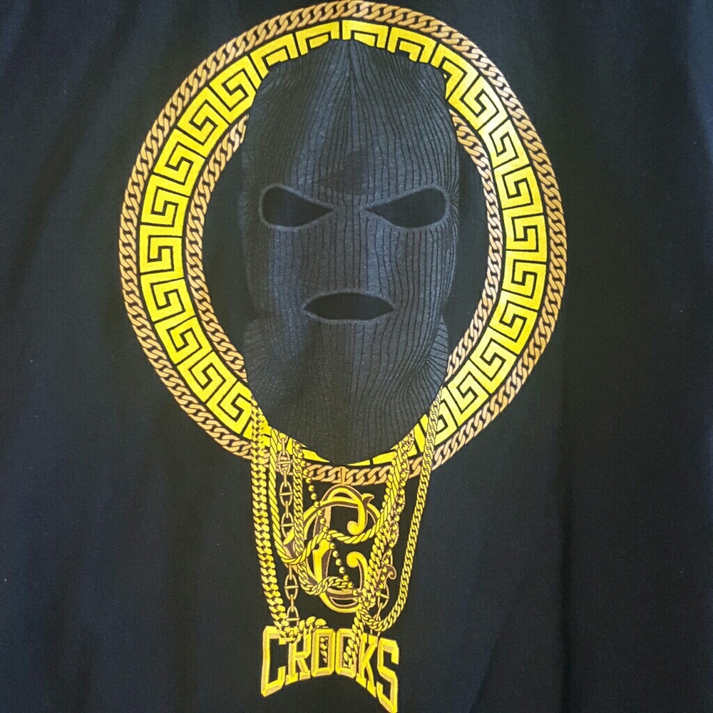 Crooks and Castles men's M T- shirt.