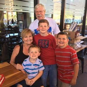 Meet your Posher, Roxanne m