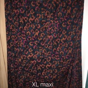 LuLaRoe maxi skirt