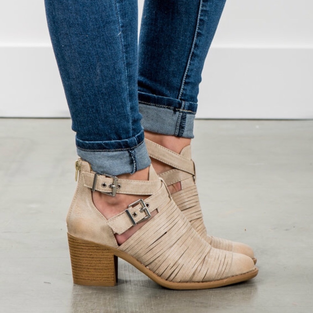 🇺🇸SALE The Quinn Stone Booties - Picture 1 of 5