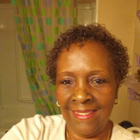 Meet your Posher, Maxine - Picture 1 of 1