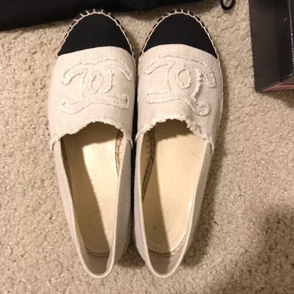 ***SOLD***Chanel espadrilles canvas beige/black - Picture 2 of 5
