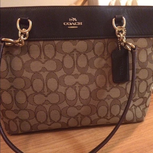 Authentic Coach Purse! - Picture 2 of 4
