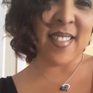 Meet your Posher, Carmelle