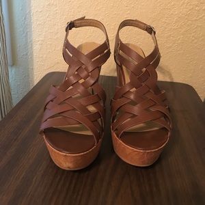 Size 10 4 in. wedges