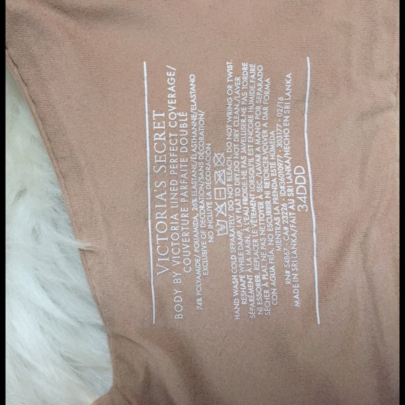 Victoria's Secret 34DDD - Picture 3 of 5