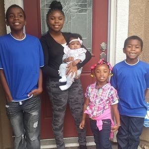 Meet your Posher, Sherry