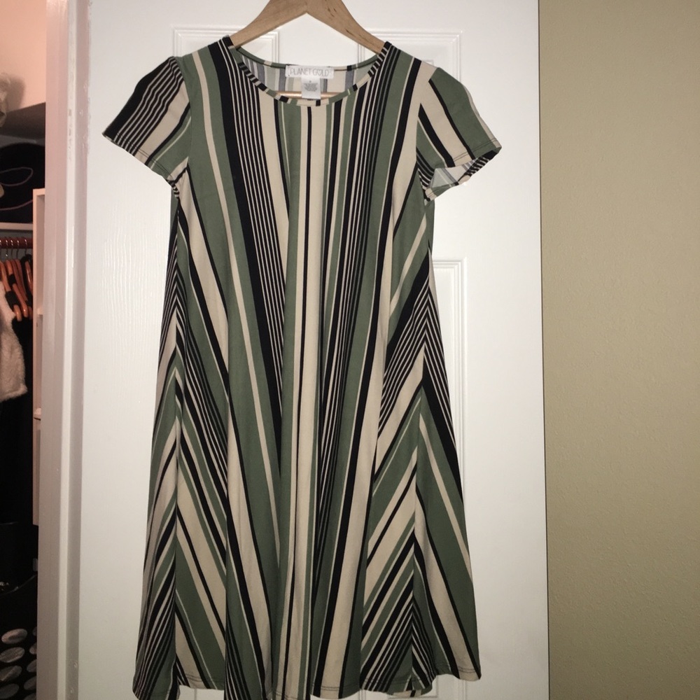 Soft Sunday Funday Dress Small..