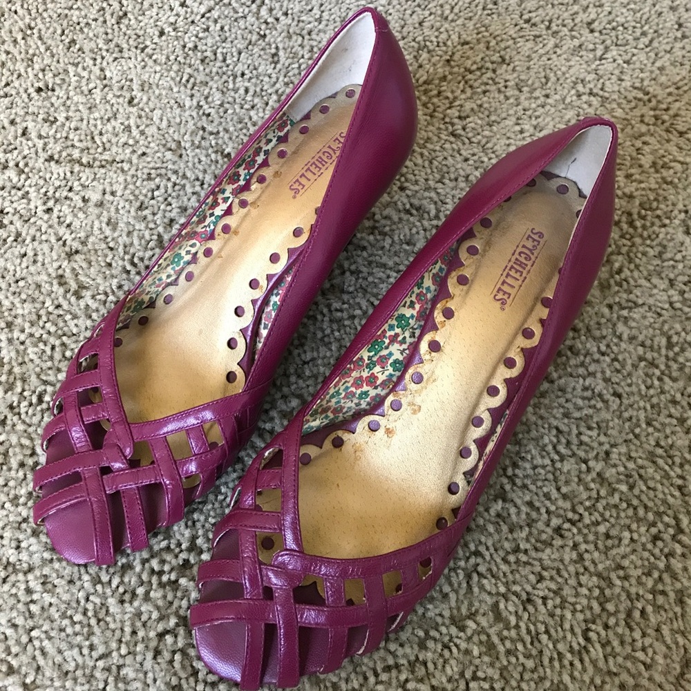 Seychelles peep toe heels size 10