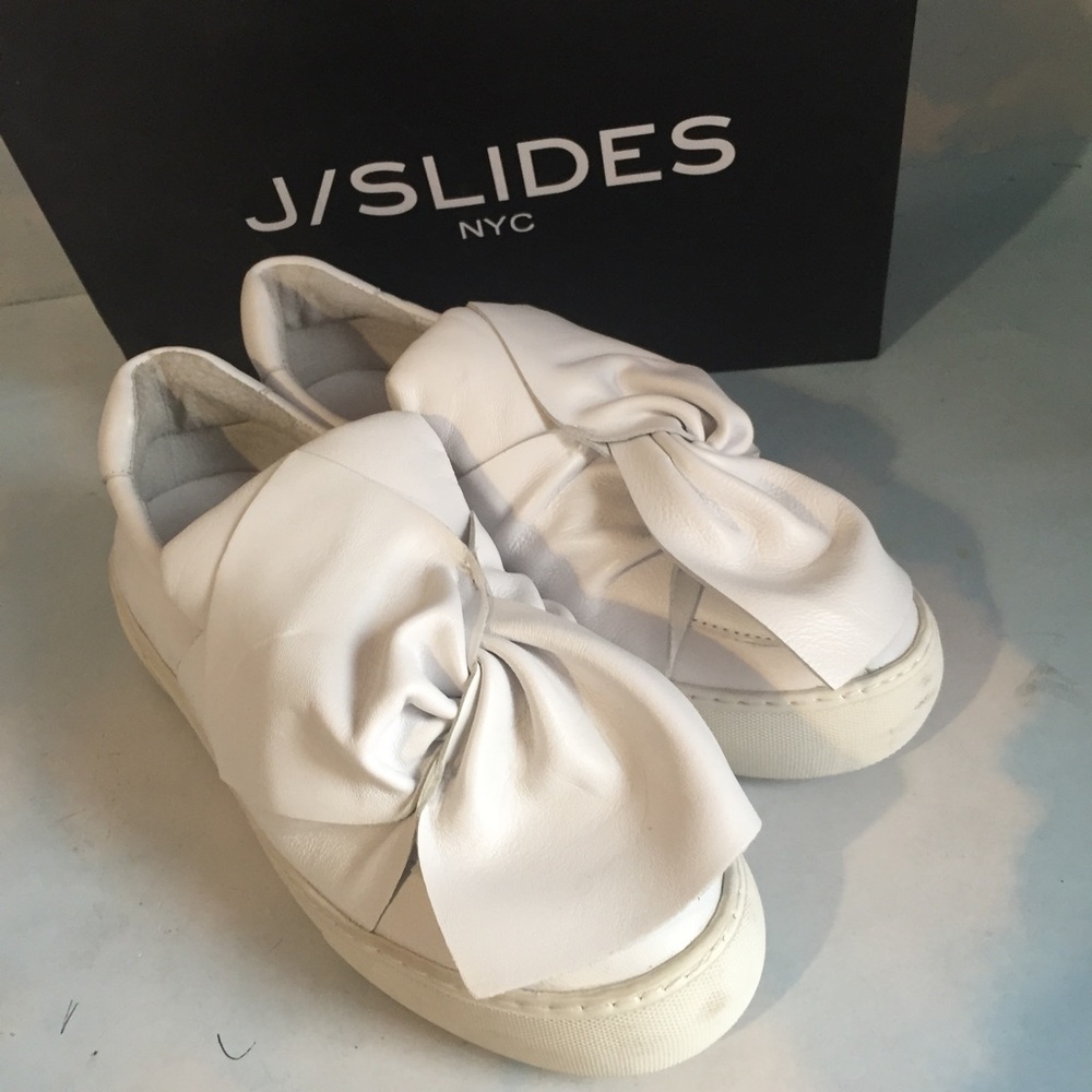 J/SLIDERS white leather flats sz-8