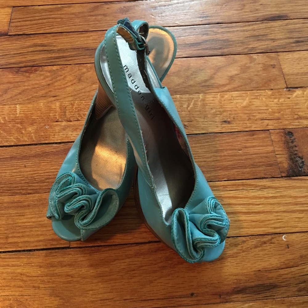 madden girl aqua sandals with heels size 7 #cute