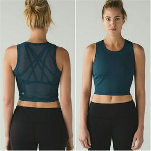 Free Runner Tank (w/ lululemon bag)