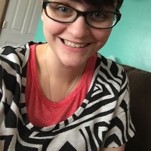 Meet your Posher, Alexandra