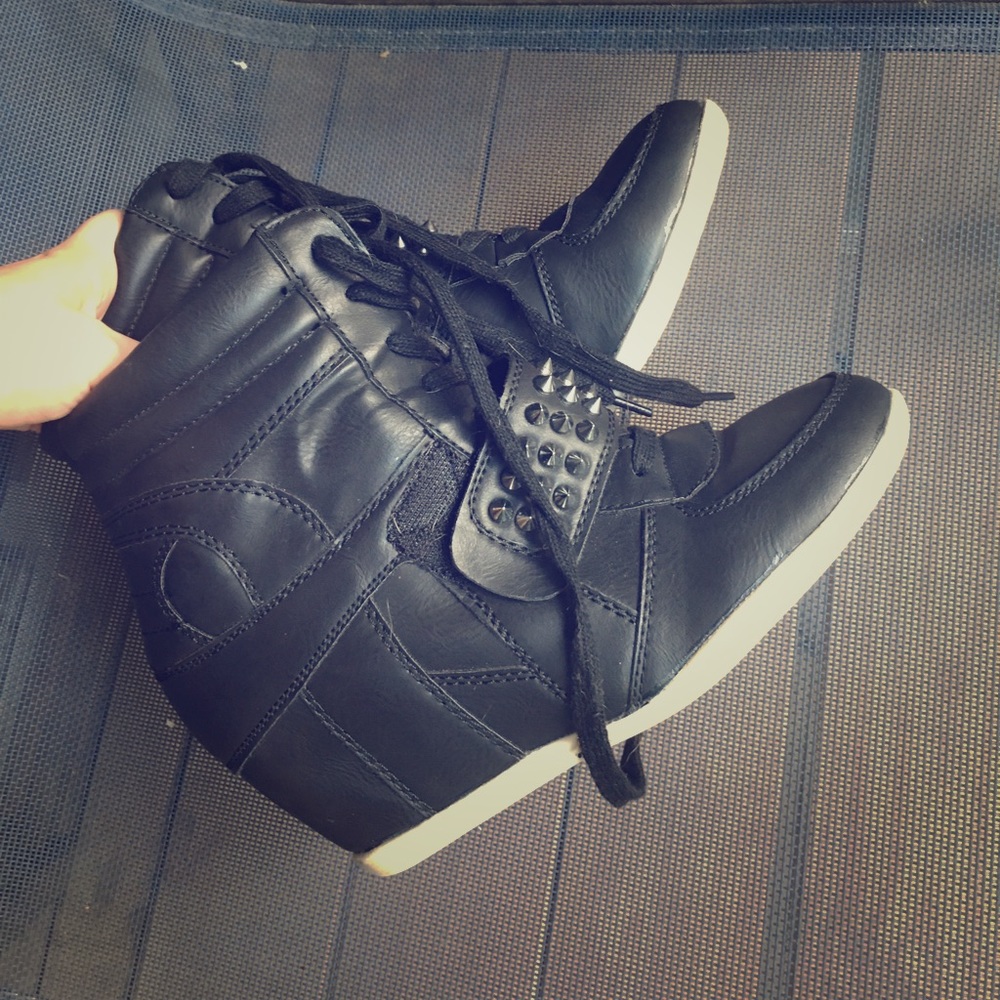 Aldo wedged sneakers