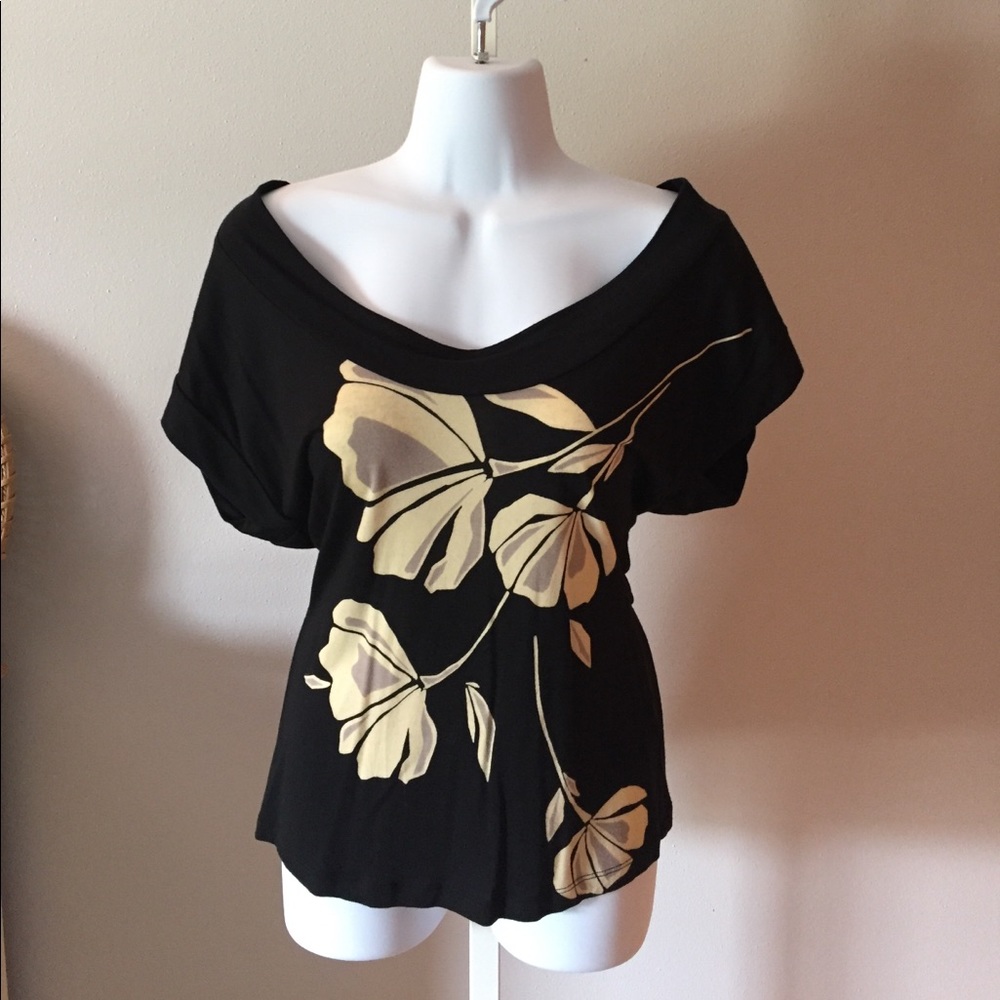 Patterned top the Limited