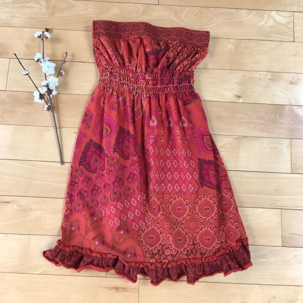 Strapless dress