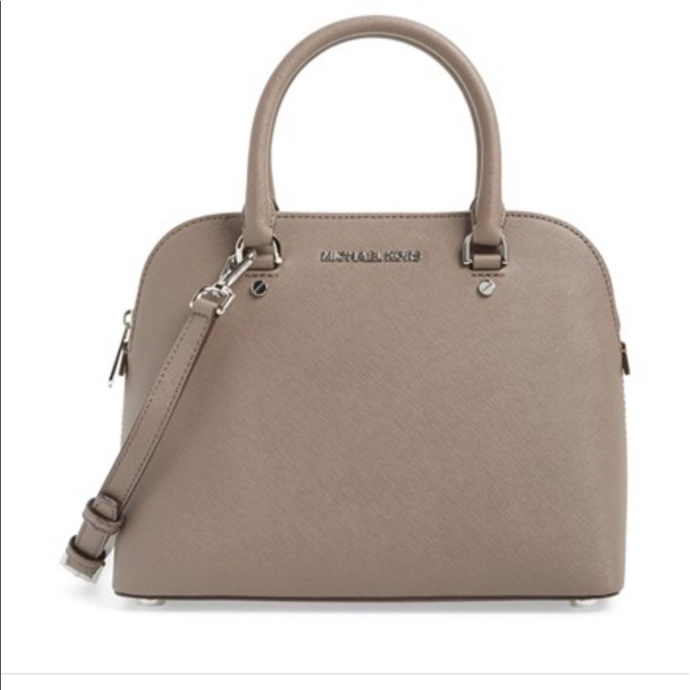 Michael Kors Cindy Dome Satchel Medium