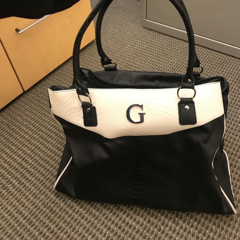 Weekend travel tote -GUESS